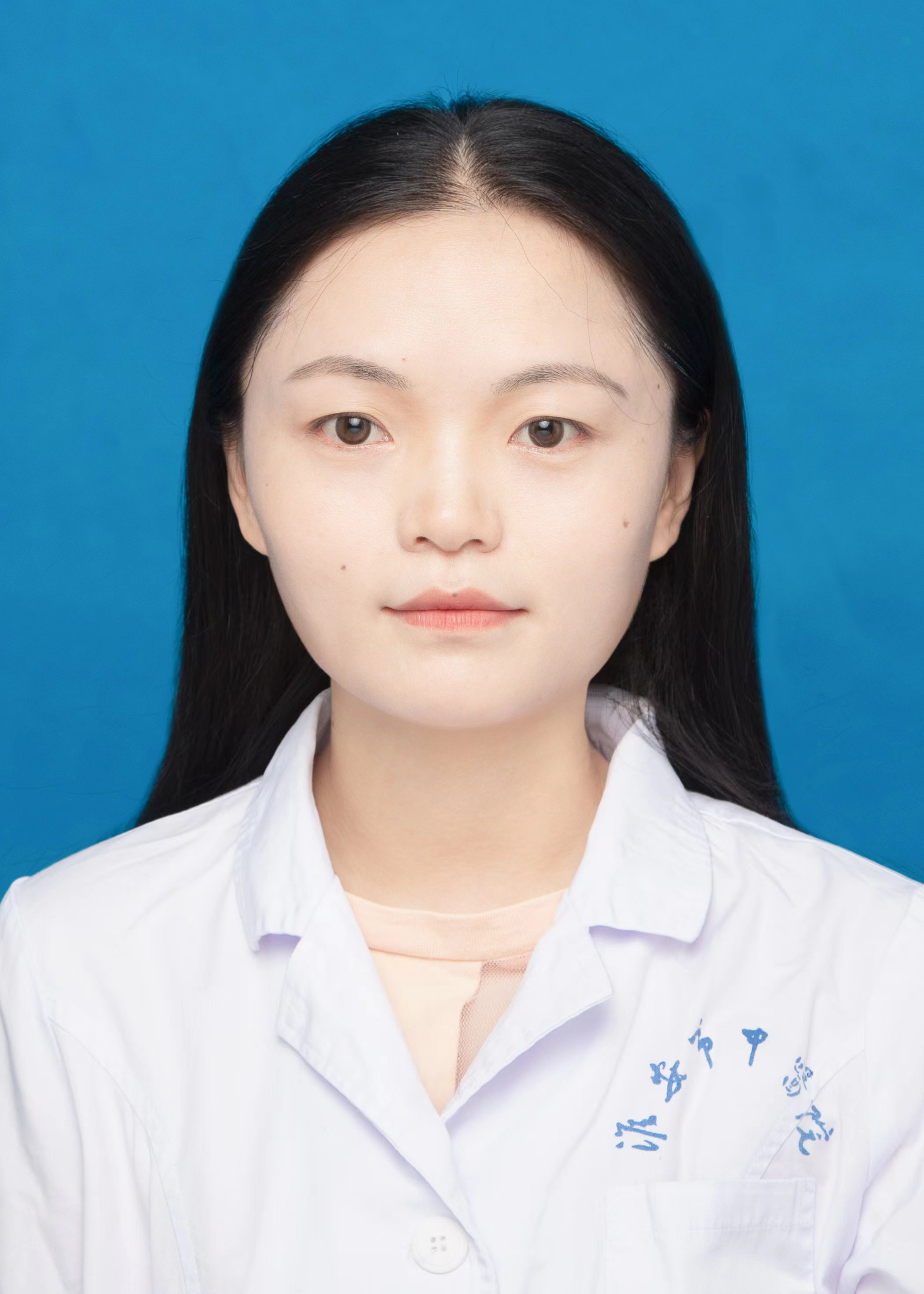 姚倩.jpg